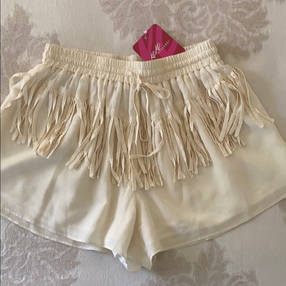 RORY BECA - NEW SILK IVORY FRINGE SHORTS - M - Picture 1 of 3